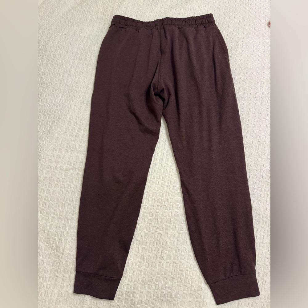 Vuori Women's Performance Joggers in Java Heather - image 3